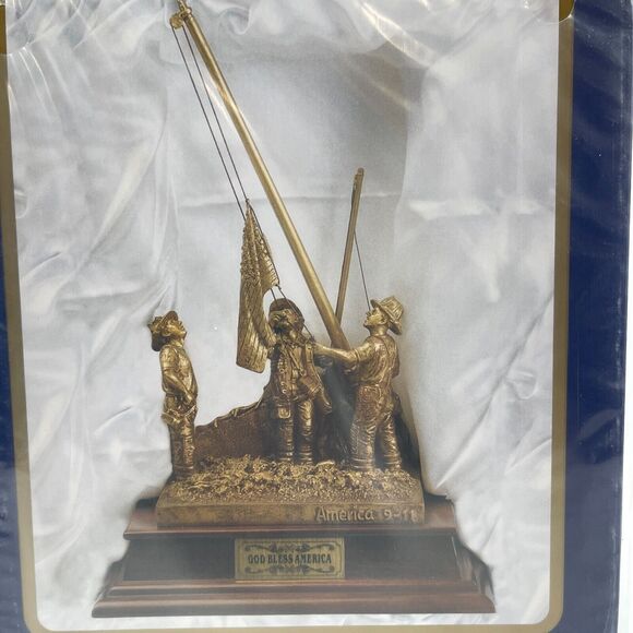 Freedom Endures Gold Tone Statue Music Box 10.25" - Plays God Bless America - Picture 2 of 8